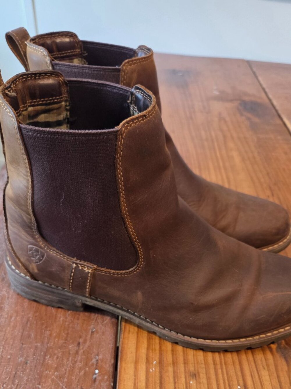 Ariat Wexford Waterproof Women's Size 11B Weathered Brown Leather Chelsea Boots